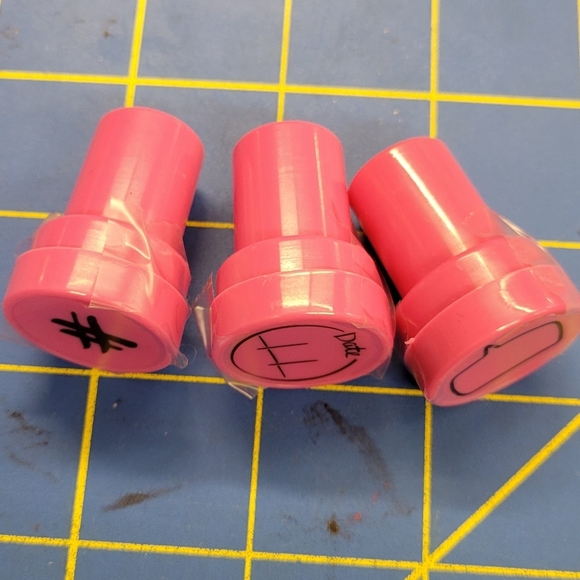 Set of 3 Stamps - Picture 1 of 2